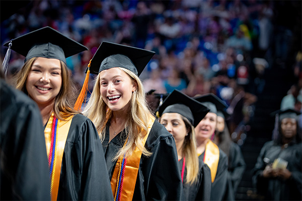 STLCC associate degree graduates at commencement